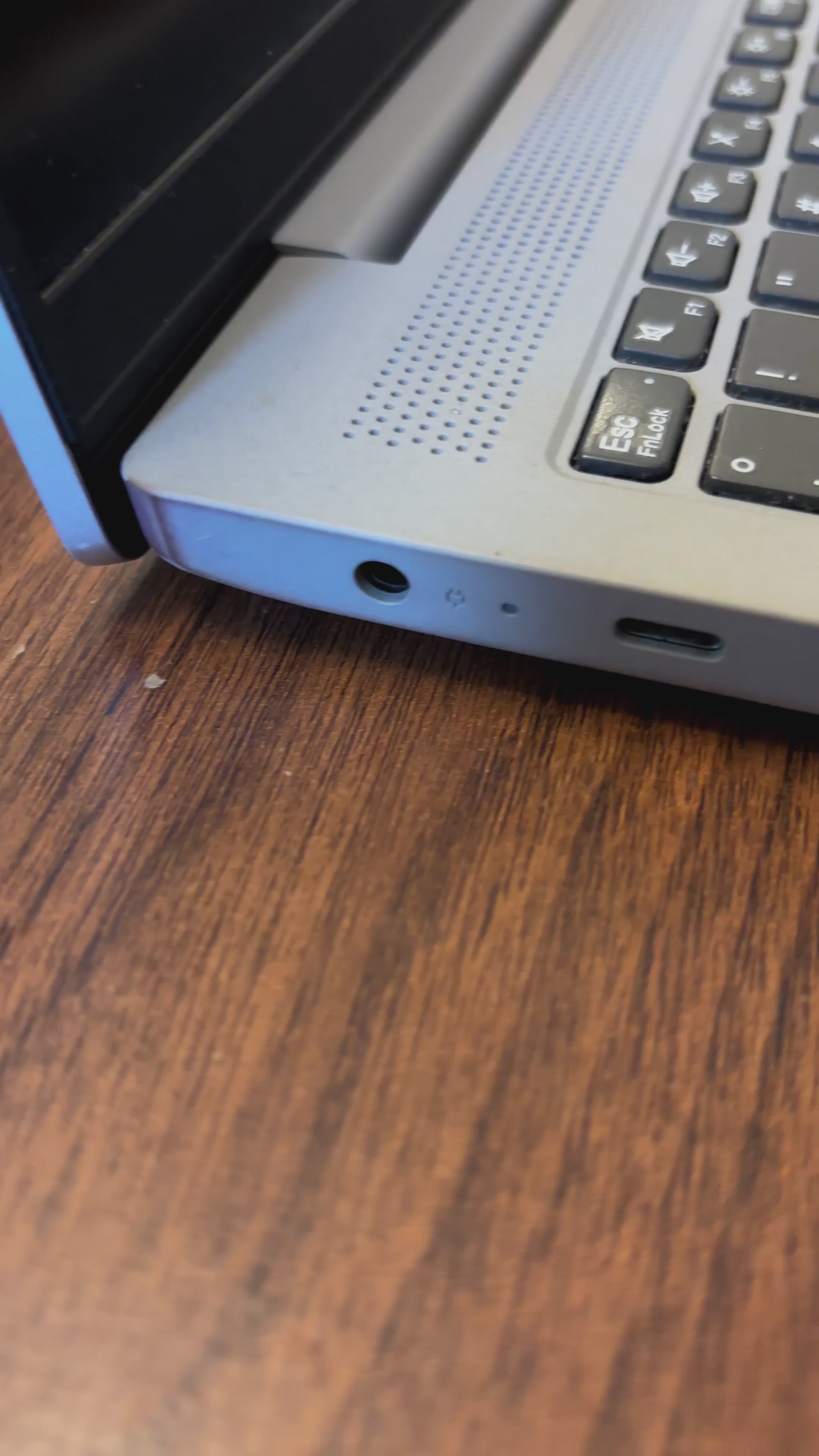 U12 - USB HUB 12 en 1 / Estación de Acoplamiento Multifuncional