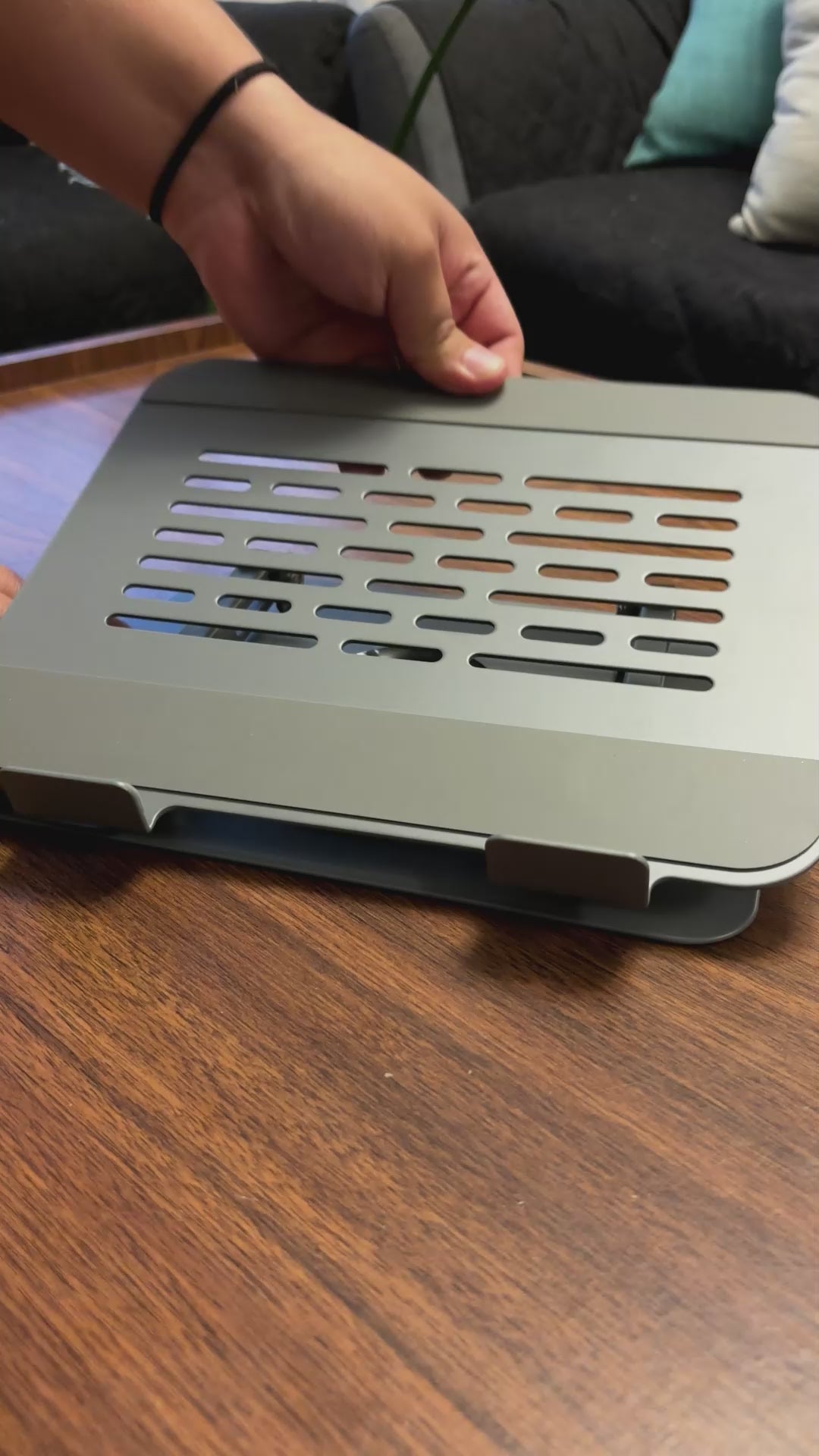 L98 - Soporte Para Portátil Con Base De Rotación Gris Oscuro